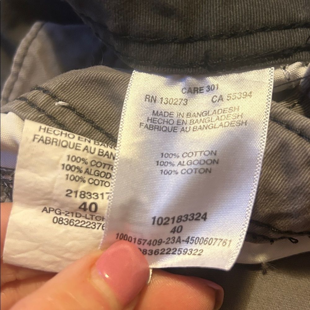 Lot of 2 Men's Lee Cargo Shorts Size 40 - Picture 5 of 5